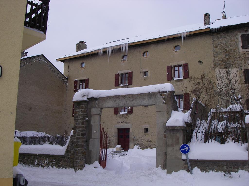 La Maison Bleue La Cabanasse Exterior foto